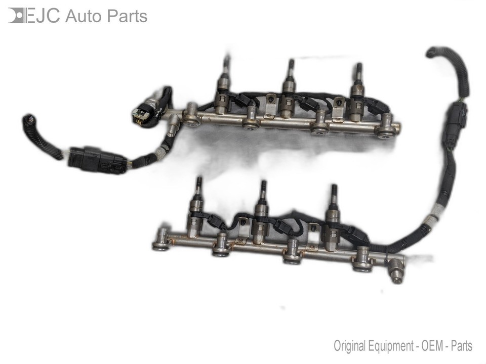 Fuel Injectors Set With Rail For 12-17 Chevrolet Equinox  3.6 12634127 Gas - $148.45