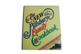 Vintage 1975 The New Pillsbury Family Cookbook Binder w/ Microwave Chapter - £17.54 GBP