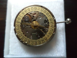 Swiss Eta 2892-2 Raymond Weil With Date Wheel , Hands, Stem And Crown. - £66.84 GBP