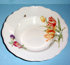 Wedgwood Martha Stewart Martha&#39;s Garden Large Soup Pasta Bowl Tulips New - $370.93 MXN