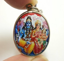 Lord Shiva Maa Uma Parvati and Ganesha Ganesh Family pendant God Goddess... - £25.06 GBP