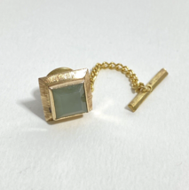 1970s Green Jade Solid 14K Yellow Gold Square Tie Tack Men Fashion 2.3g - £151.28 GBP