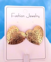 Fashion Jewelry NEW Women's  Earrings Goldtone Hammered Metal Stud Hearts 1 Inch - $7.92