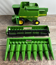 John Deere 9500 Combine #546 Diecast w/Grain &amp; Corn Heads Vintage ERTL 1:28 - £47.47 GBP