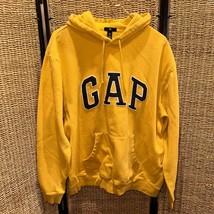 GAP Hoodie Mens XL Yellow Spellout Stitch Embroidered Y2K Fleece Heavy Sweater - £18.30 GBP