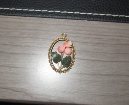 Vintage Gold Jade &amp; Coral Pendant Carved Angel Skin Coral Flowers w/ Jad... - £35.03 GBP