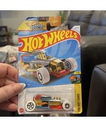 Hot Wheels Mod Rod Netflix Let&#39;s Race HW Art Cars 1/10 - $151.27 MXN