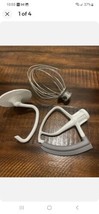 KitchenAid Deluxe Edition 5 Quart Tilt-Head Stand Mixer Glass Bow Acces KSM154GB - $359.99