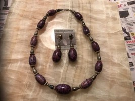 Vintage 2 Pc Costume Jewelry Set Necklace, Bracelet, Earrings - Purple - £19.78 GBP