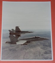F-18 Hornet U.S. Navy Military Photo 1984 McDonnell Douglas C22-000363-0012 - £31.45 GBP