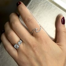 14K White Gold Plated Two Rectangular Simulated Diamonds Split Design Fancy Ring - £89.85 GBP