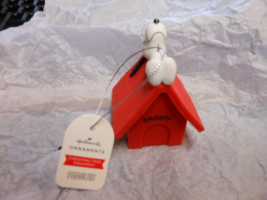 Hallmark &quot;Snoopy Lying On Top of Doghouse&quot; 2022 Rubber Ornament NEW 3&quot;H - $16.78