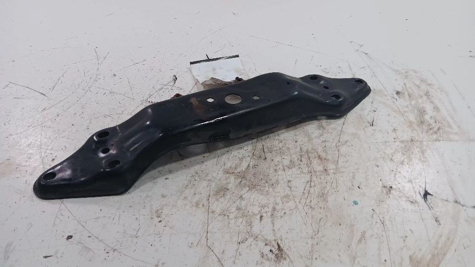 Subaru Forester Transmission Crossmember Support  2017 2018 Item image 2