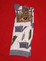 NEW ~ MOSSY OAK ~ CREW SOCKS ~ SIZE 10-13 ~ Tent Tree Design~ 1+ SHIP - $8.14