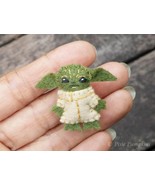 Tiny Green Baby Alien, The Child Felt Doll, Felted Jedi Toy, Lil Youngli... - $14.00