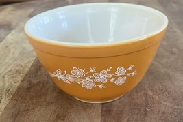 Vintage Pyrex #401 Butterfly Gold Nesting Bowl - $20.53 CAD