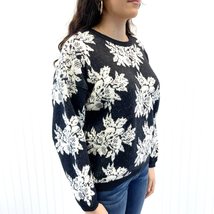 Vintage Persuasion Sweater Womens Medium Cream Black Floral Crew Neck  80s 90s  - £25.34 GBP