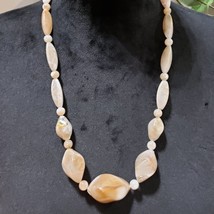 Women Fashion Natural Sea Snail Shape Shell Beads Collar Necklace w/ Spring Ring - £19.78 GBP