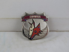 Phoenix Coyotes Pin (VTG) - Coyote Head on Silver Puck - Peter David - £14.90 GBP