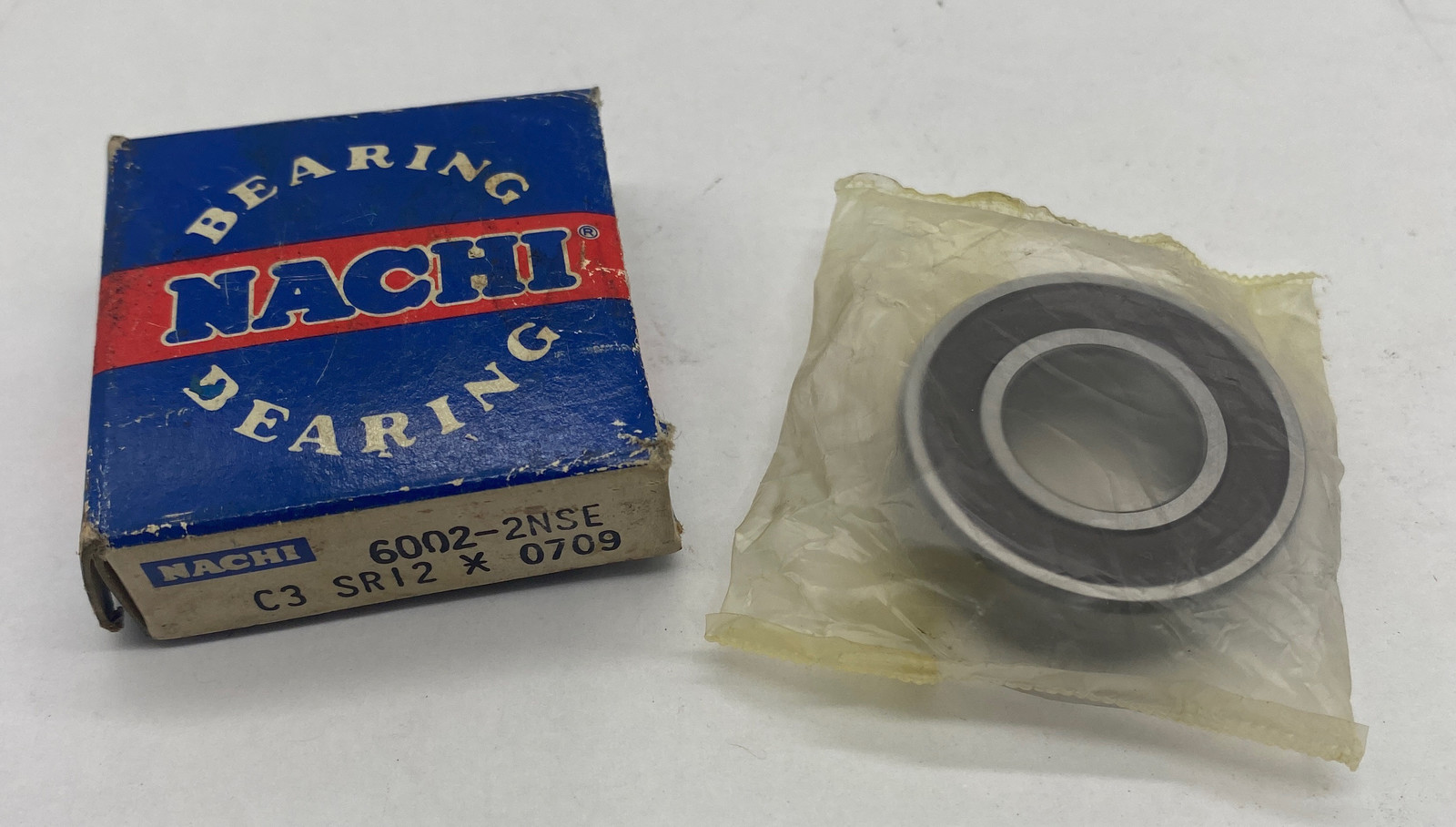 Nachi 6002-2NSE Sealed Ball Bearing 15mm Bore  - $5.15