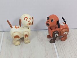 Fisher-Price Little People Lot 2 Hex Screw Dogs Brown White vintage Hong... - $19.79