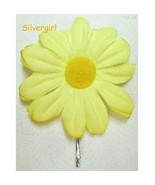 Pretty Silk Flower Bobbie Pins Little Girls Moms  - $6.76 CAD