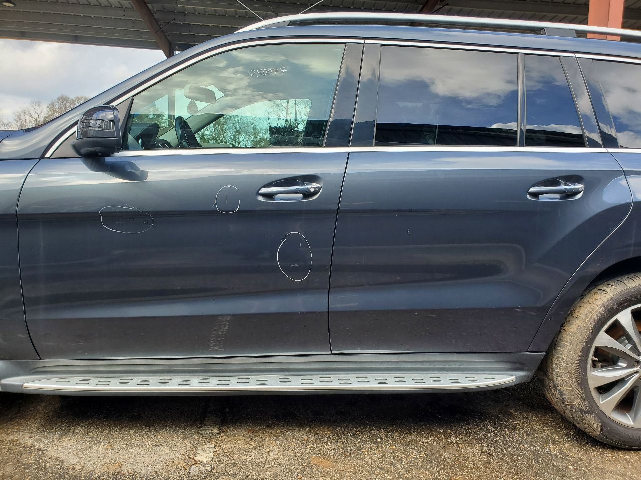 2013 Mercedes GL450 OEM Set Black Rear Left Right And Center Headrest  Item image 9