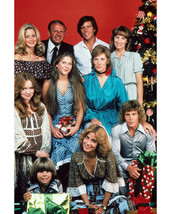 Eight Is Enough Dick Van Patten Diana Hyland cast by Christmas tree 16x20 Poster - £15.97 GBP