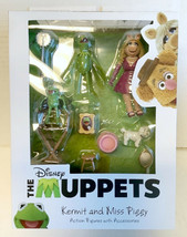 Diamond Select Toys Disney The Muppets KERMIT and MISS PIGGY Action Figures - $56.38