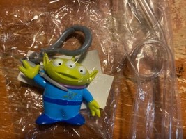 Disney Parks Toy Story Alien Straw Claw Key Ring Clip Little Green Men L... - £13.49 GBP