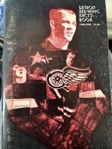 Detroit Rosso Ali Fatti Libro 1968-1969 Hockey Annuario Media Guida Gordie Howe - £13.48 GBP
