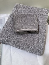 MIND ON DESIGN Bath Towels and matching Facecloths Gray White Raised Tex... - $18.51