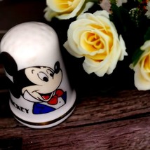 Highly collectible Vintage porcelain Mickey Mouse Thimble - £24.11 GBP