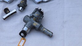 79 Mercedes 450SLC 107 Ignition Switch Door Handles Trunk Glove Box Lock w/ Key image 5