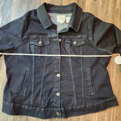 New Torrid Dark Wash Denim Jean Trucker Jacket Plus Size 3X Item image 4