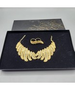 Roberto by RFM Leaf Crystal Gold Tone Necklace &amp; Double Ring Set Jewelry - £45.65 GBP