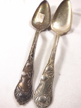 VTG 1910 Wm Rogers & Son IS Silver Plate 2 Fruit Spoon Orange Blossom pattern - $15.84