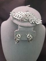 Vintage 1950-60s Silver Tone Costume Brooch &amp; Clip Earrings - £8.96 GBP