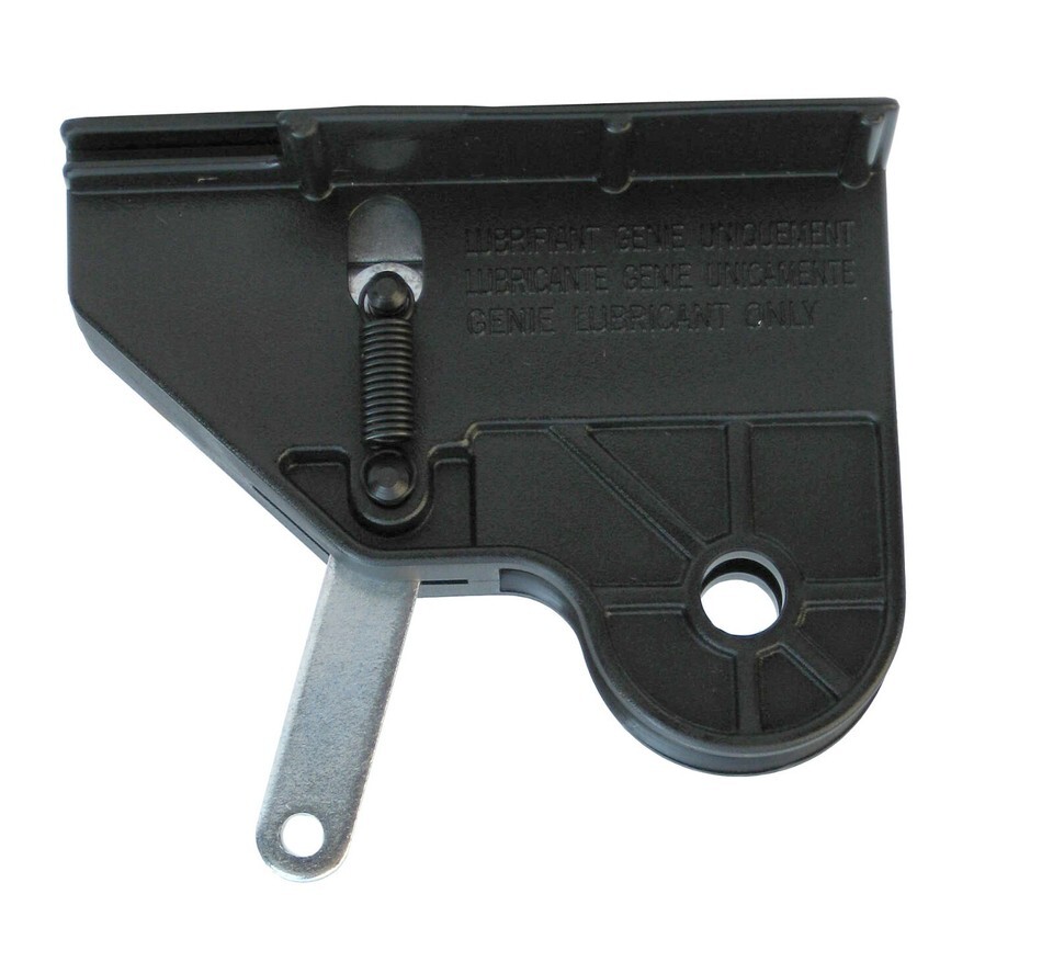 Genie 36179R.S Screw Drive Carriage Assembly w/ Magnet Garage Door Opene... - $21.80