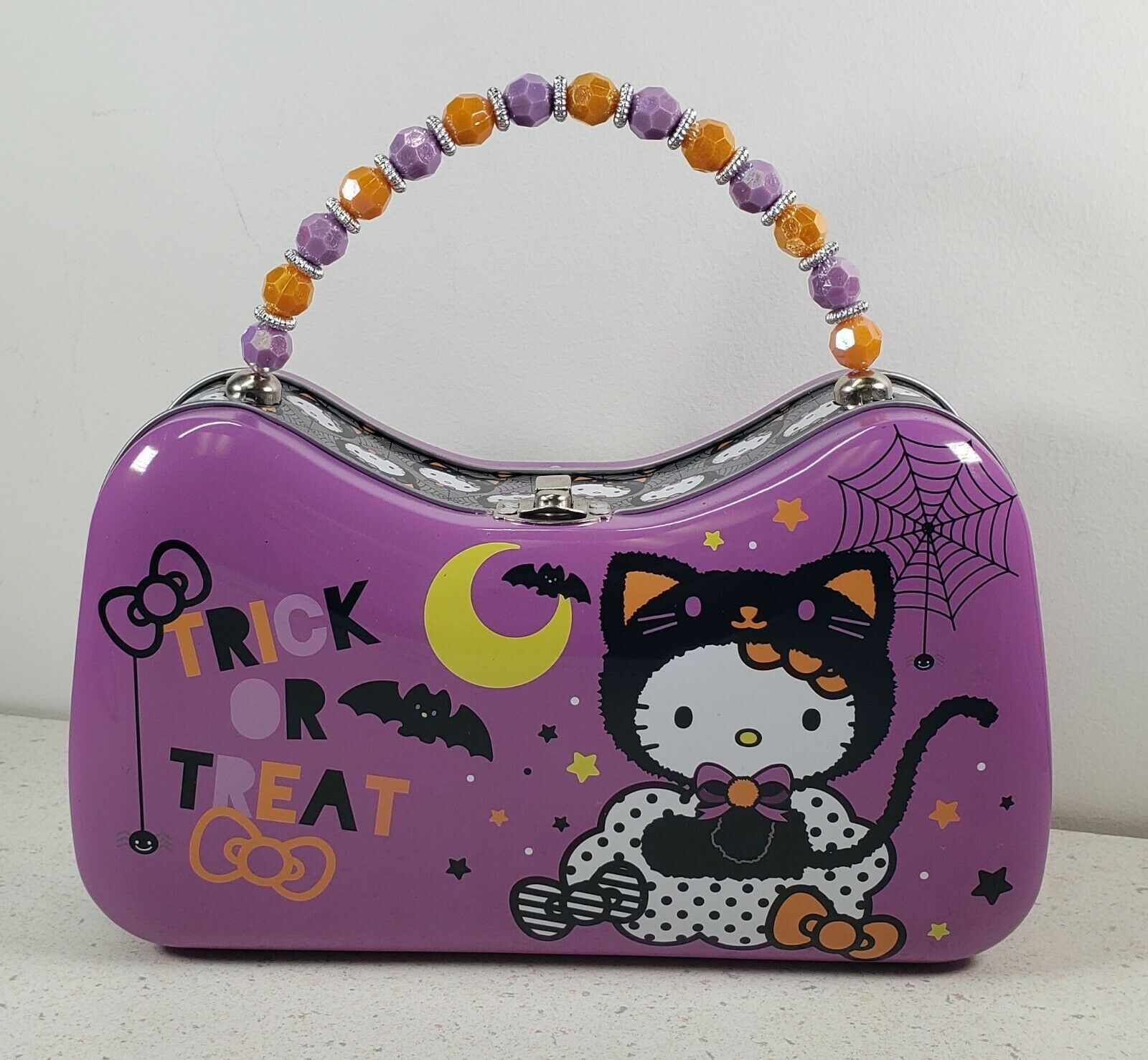 Sanrio Hello Kitty Halloween Trick or Treat Tin Beaded Handle Purse Lunch Box - $34.18
