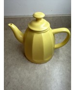 Chantal Sunflower Yellow Queen Ann .75 QT Teapot - $23.38
