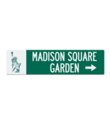 Madison Square Garden Metal Street Sign - $647.34 MXN