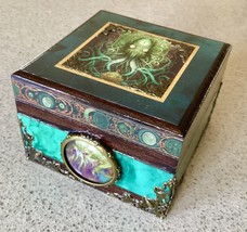 Lovecraft Cthulhu Octopus Creature Creepy Green Wooden Trinket Box - Large - $20.00