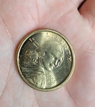 2000 D Sacagawea Denver Mint One Dollar Gold Color Coin Vintage - £7.65 GBP