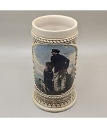 NORMAN ROCKWELL - Collectors Stein - &quot;Looking Out To Sea&quot; Brazil - Ceram... - $313.11 MXN