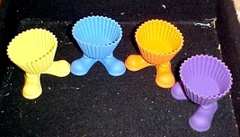 Cup Cake Molds - set of 4 - $5.85