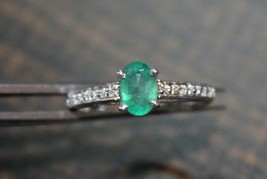 Emerald Engagement Ring 0.9 Ct Emerald Promise Ring Silver Natural Emerald Ring - £34.45 GBP