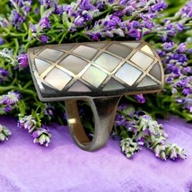 Sterling Silver 925 Mother Of Pearl Ring Size 8.25 - £46.35 GBP