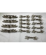 11 Vintage French Provincial Drawer Pulls 3" centers + 4 Brass & White C... - €59,53 EUR 11 Vintage French Provincial Drawer Pulls 3" centers + 4 Brass & White C... - €59,53 EUR