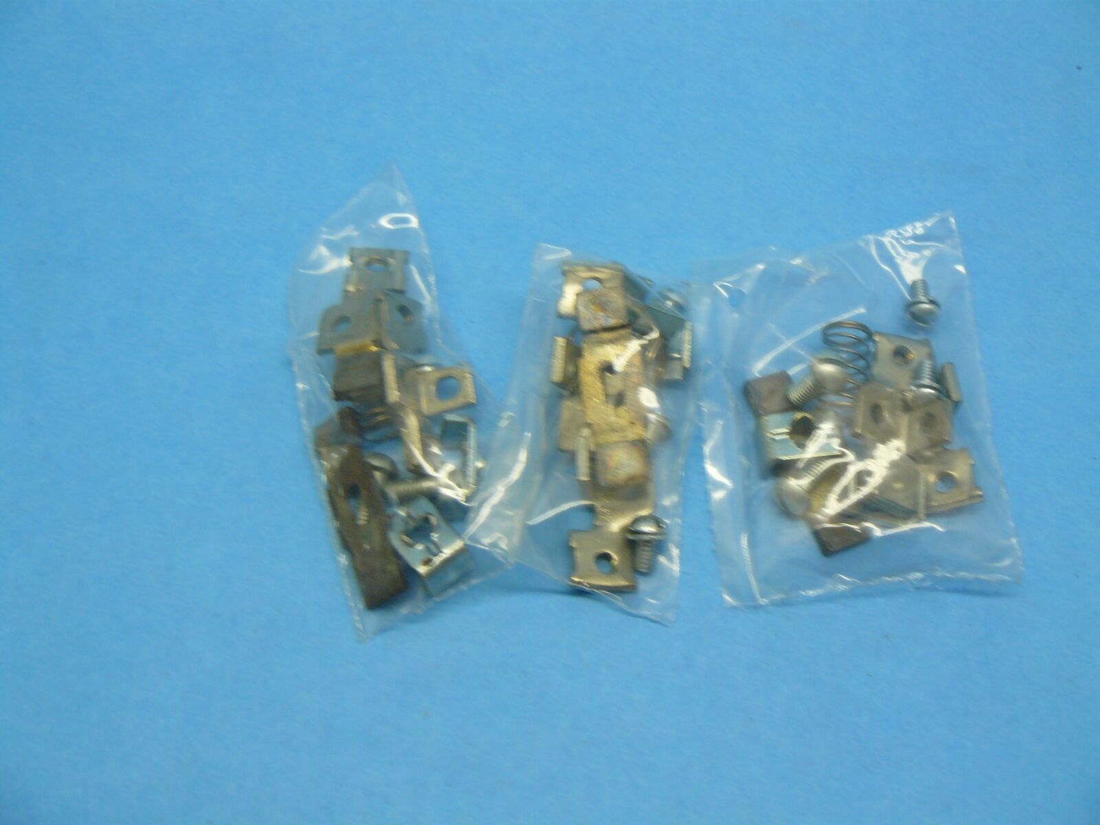 Cutler Hammer 6-3-3 3 Star Style NEMA Size 1 Contact Kit 3 Pole New - $14.99